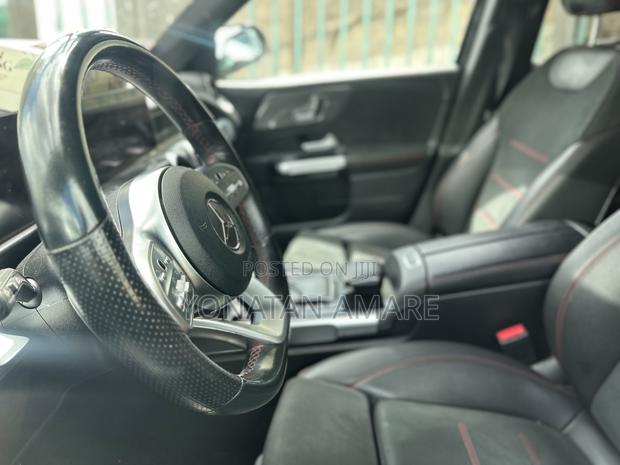 Mercedes-Benz GLB-Class GLB 200 d 4MATIC 2020
