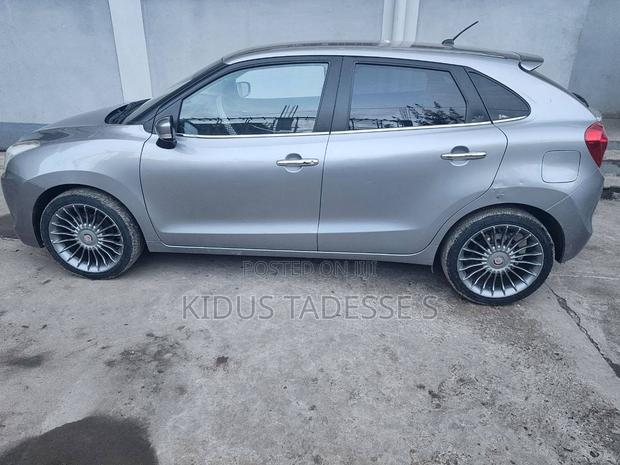 Suzuki Baleno 2019 Silver