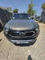 Toyota Hilux 2021 Gray for sale
