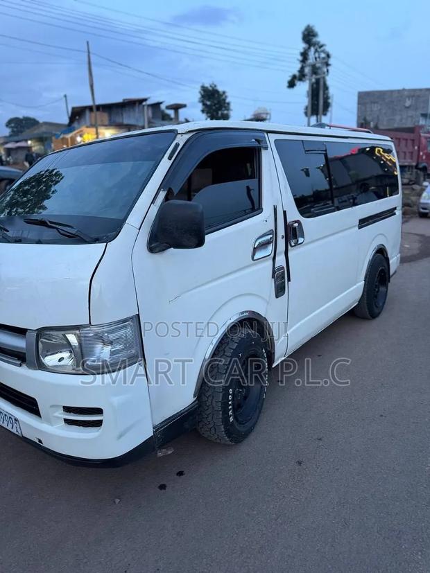 Toyota Hilux Surf 2007 White