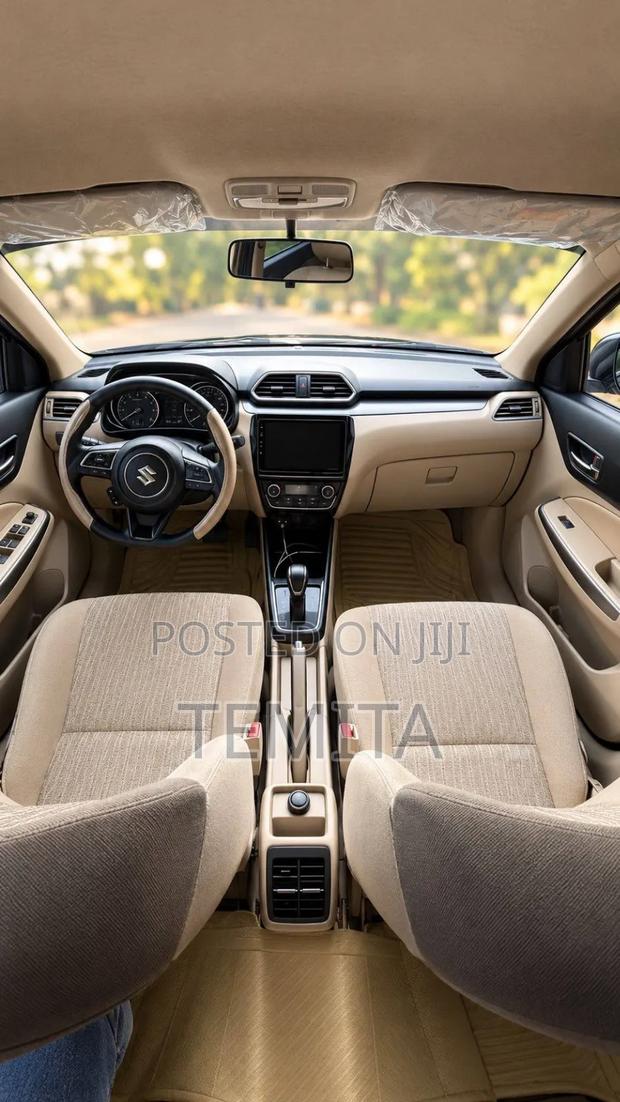 Suzuki Dzire 2022 Silver