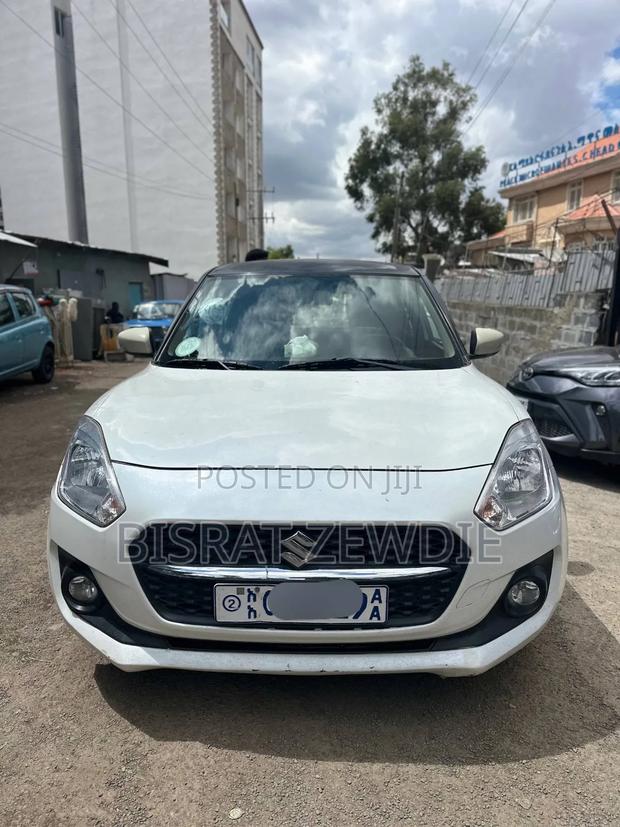 Suzuki Swift 2021 White
