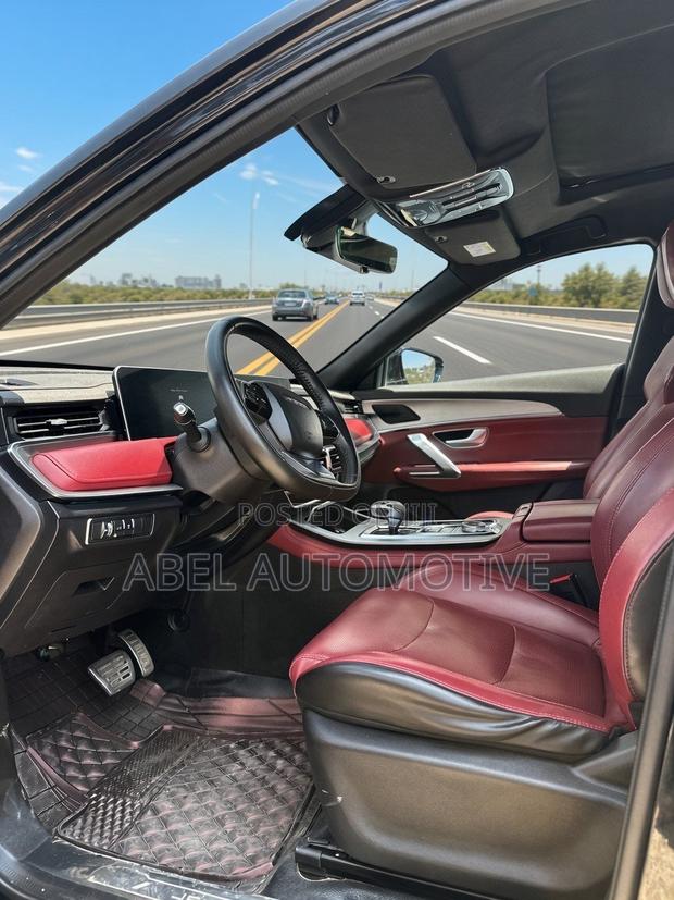 Jetour X70 Plus 1.5 6-Seater FWD 2022