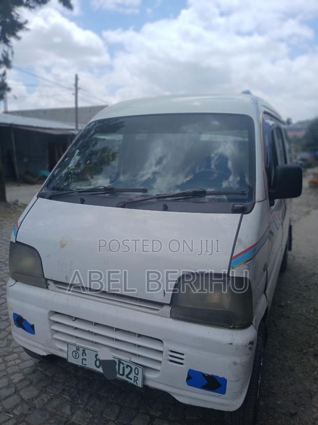 Suzuki Every Wagon 2005 White