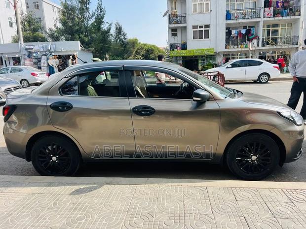 Suzuki Dzire 2023 Gray