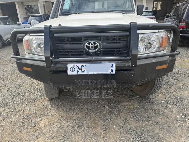 Toyota Land Cruiser 76 Series 2011 White