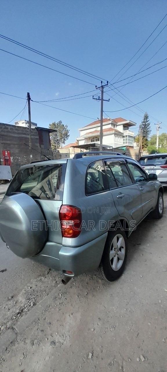Toyota RAV4 2005 Blue