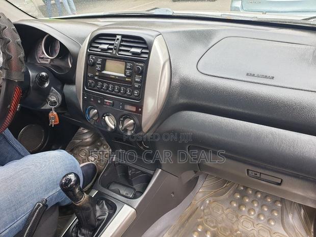 Toyota RAV4 2005 Blue