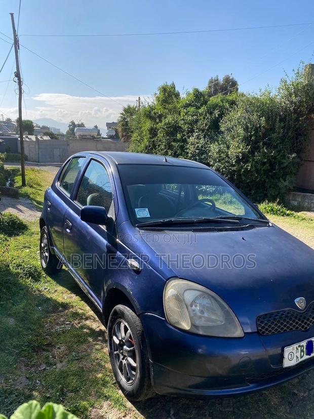 Toyota Yaris 2001 Blue