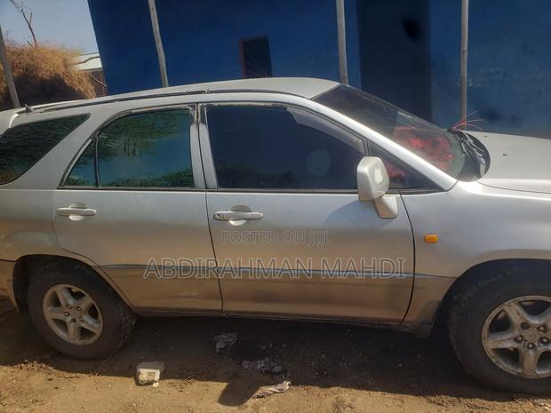 Toyota Harrier 1999 Silver