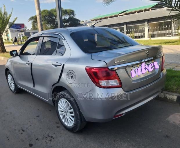 Suzuki Dzire 2021 Silver