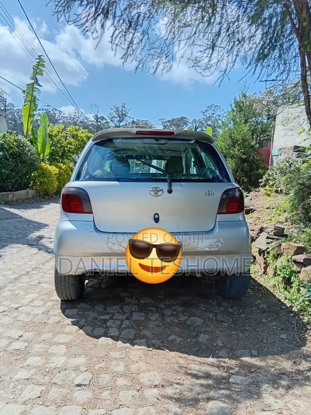 Toyota Yaris 2001 White