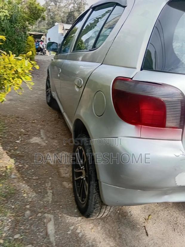 Toyota Yaris 2001 White