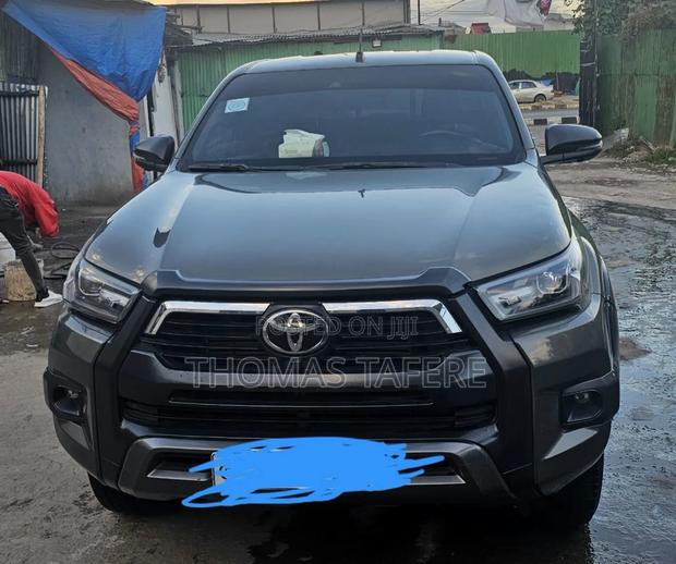 Toyota Hilux 2023