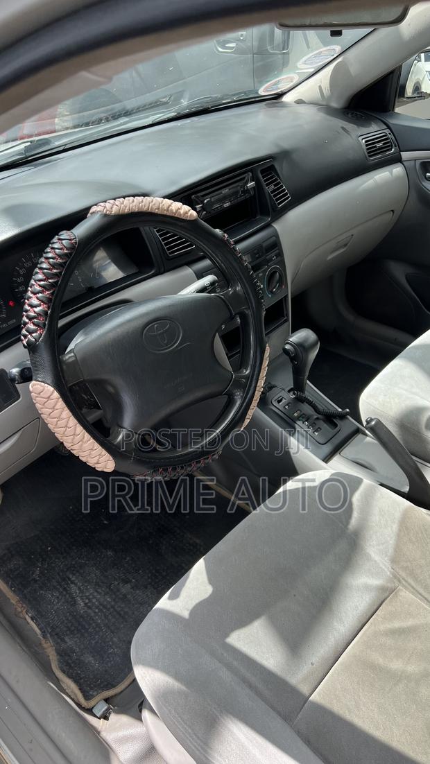 Toyota Corolla Sedan 2003 Gold