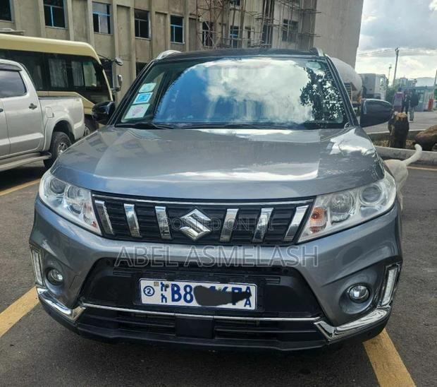 Suzuki Vitara 2023 Gray