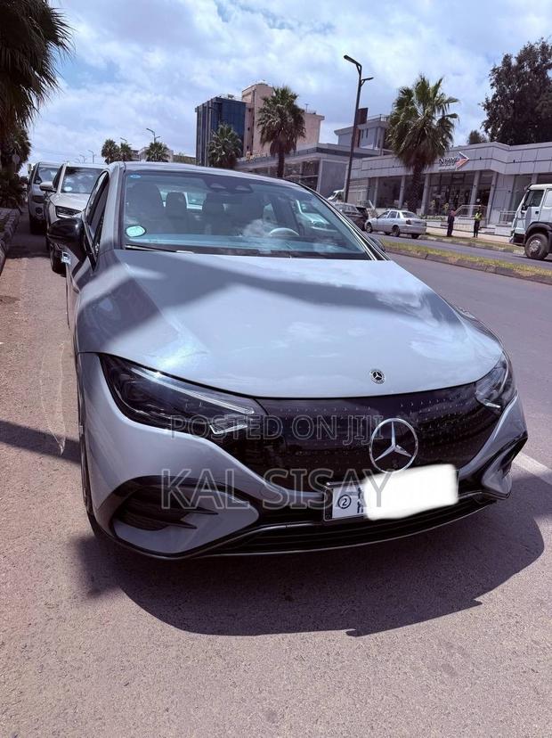 Mercedes-Benz EQE 2023 Gray