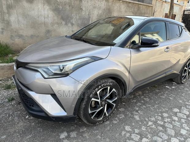 Toyota C-HR 2017 Silver