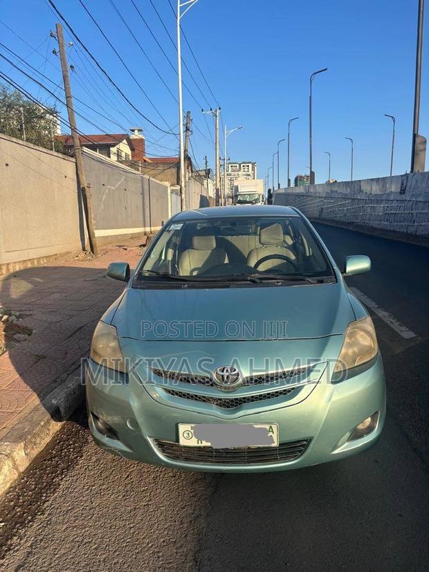 Toyota Yaris 2007 Green
