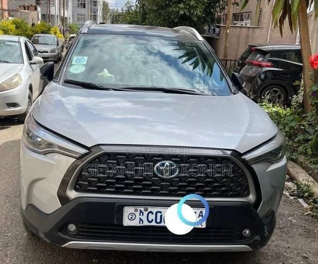 Toyota Corolla Cross 2023 Silver