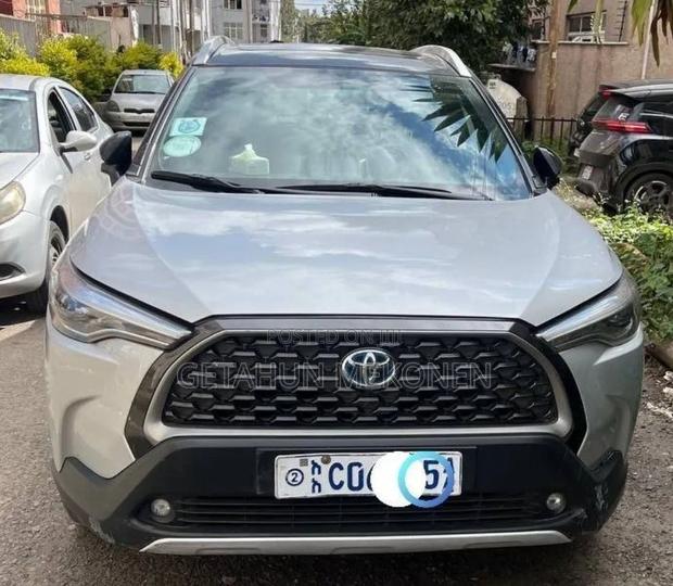 Toyota Corolla Cross 2023 Silver