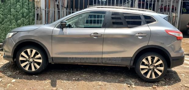 Nissan Qashqai 2017 Gray
