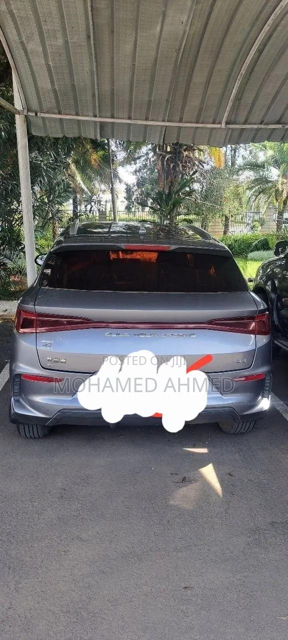 New BYD E2 43 kWh 94 hp FWD 2024 Gray