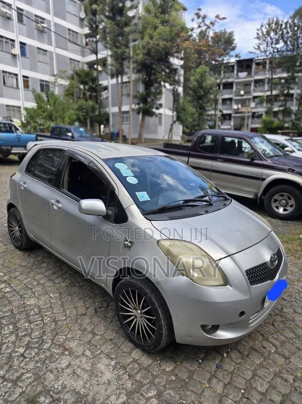 Toyota Yaris 2006 Silver