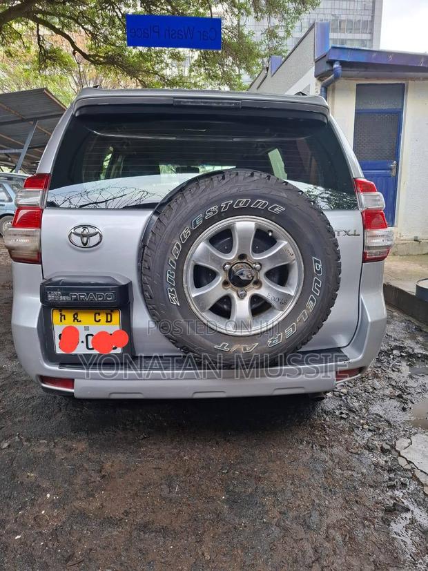 Toyota Land Cruiser Prado 2014 Silver
