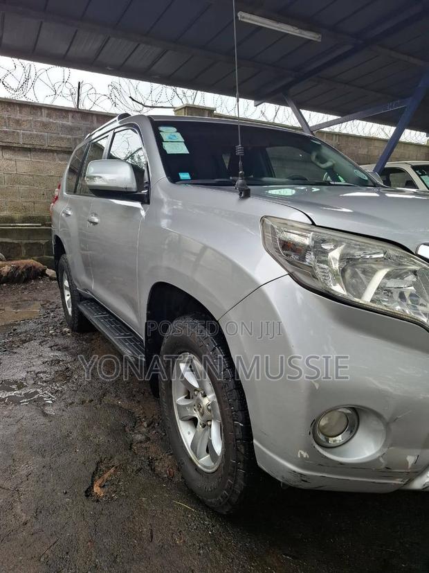 Toyota Land Cruiser Prado 2014 Silver