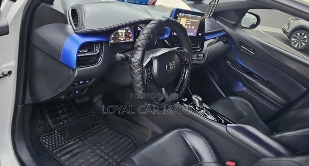 Toyota C-HR 2023 White