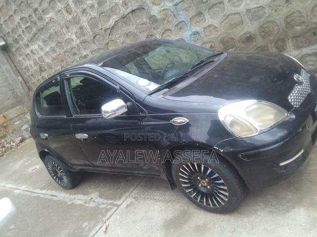Toyota Vitz 2003 Black