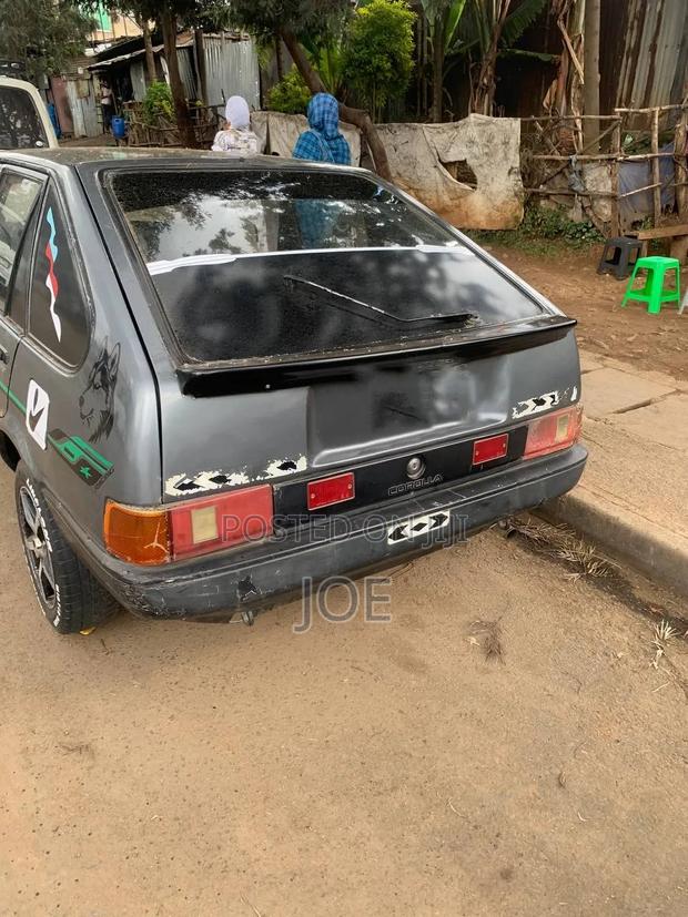 Toyota Corolla 1984 Silver