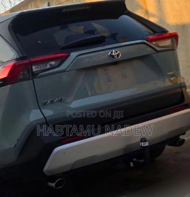 Toyota RAV4 2024