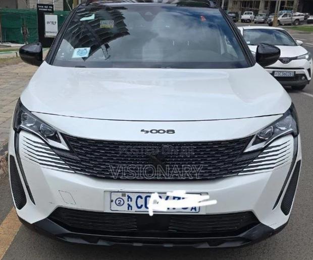 Peugeot 5008 2022 White