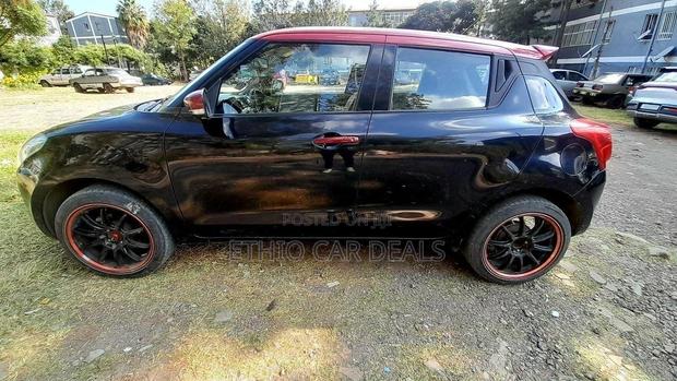 Suzuki Swift 2022 Black