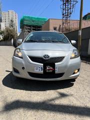 Toyota Yaris 2010 Silver for sale