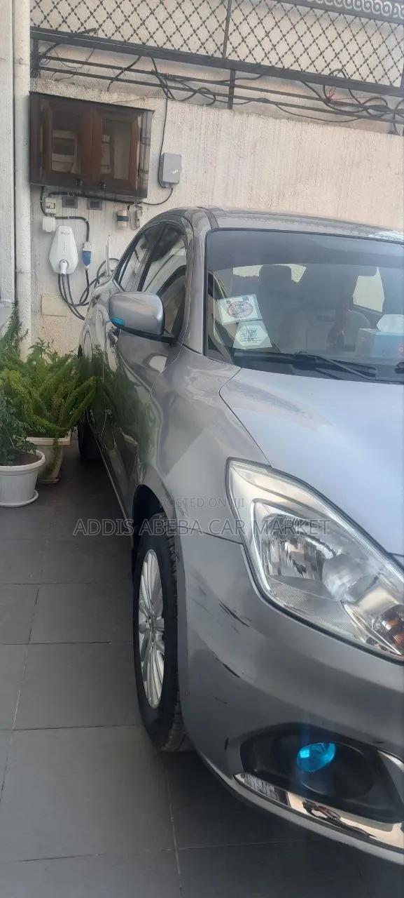 Suzuki Dzire 2022 Silver