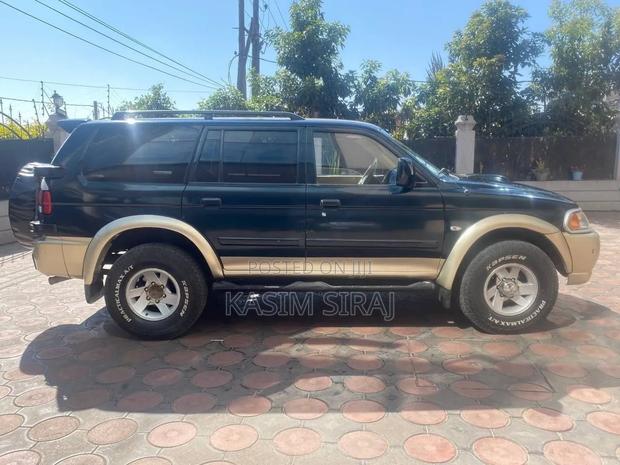 Mitsubishi Pajero 3.2 Di-D 2008 Blue