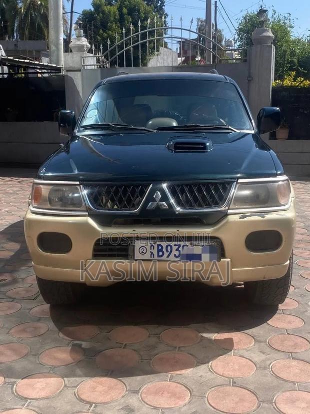 Mitsubishi Pajero 3.2 Di-D 2008 Blue