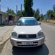 Toyota RAV4 2002 White for sale