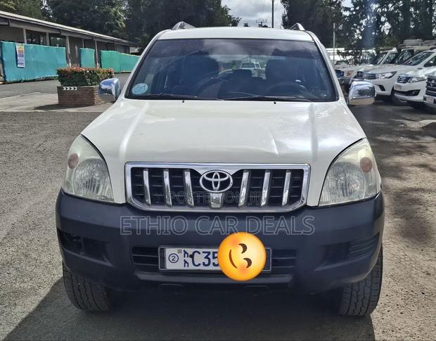 Toyota Land Cruiser Prado 2009 White