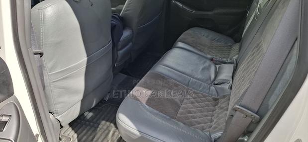 Toyota Land Cruiser Prado 2009 White