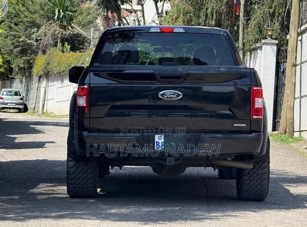 Ford F-150 2018 Black