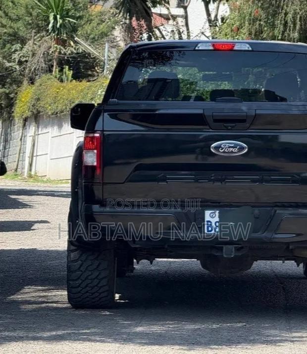 Ford F-150 2018 Black