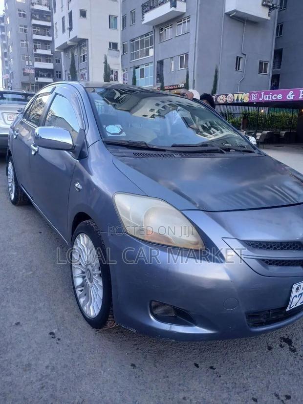 Toyota Yaris 2008 Gray