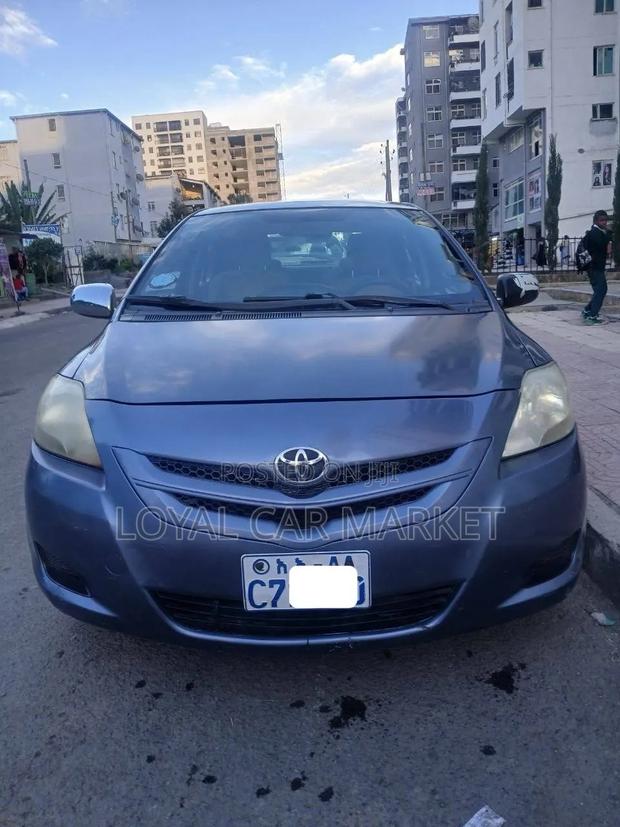 Toyota Yaris 2008 Gray