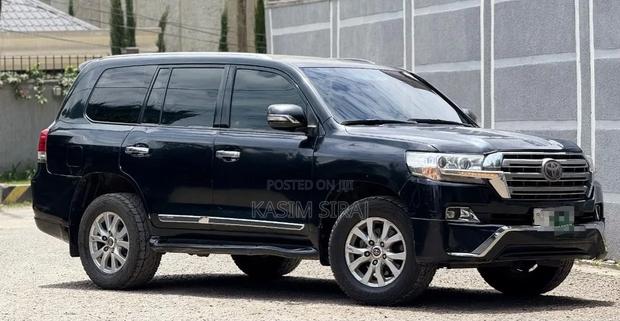 Toyota Land Cruiser 4.0 V6 STD 2011 Gray