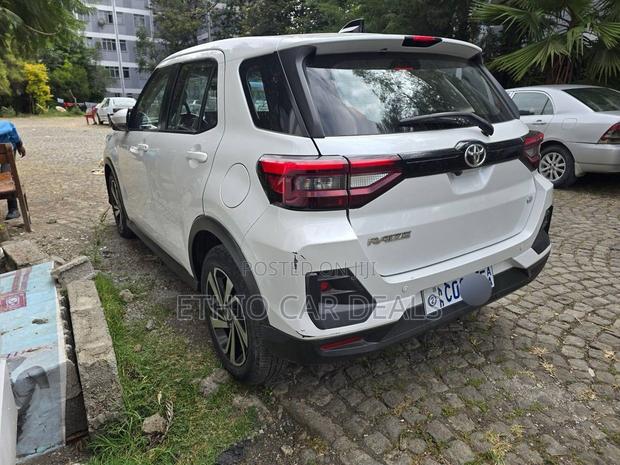 Toyota Raize 2022 White