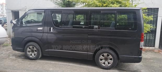 Toyota 4-Runner SR5 V8 2007 Black